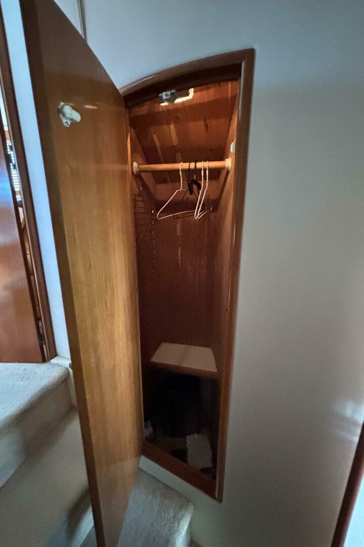 2001 Carver 396 Aft Cabin MY