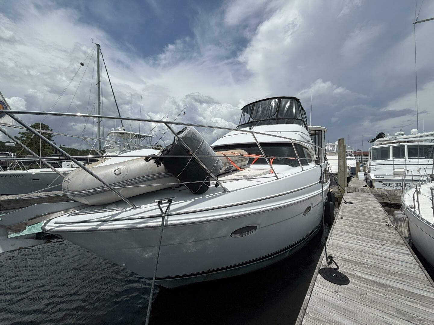 2001 Carver 396 Aft Cabin MY