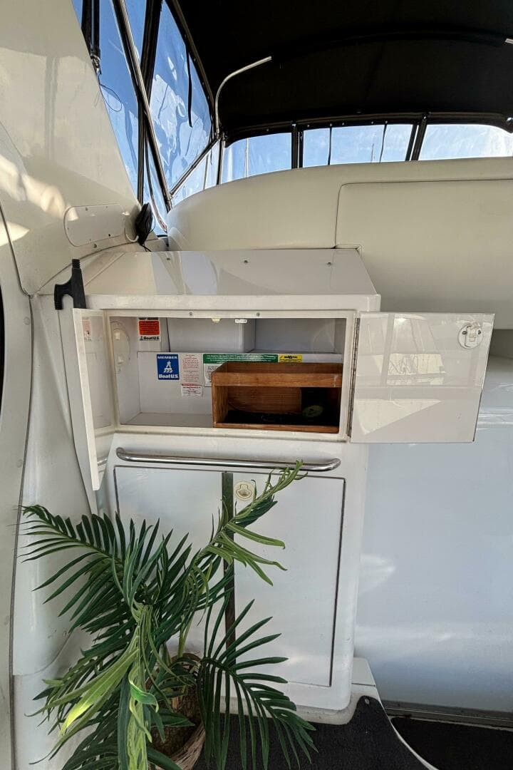 2001 Carver 396 Aft Cabin MY