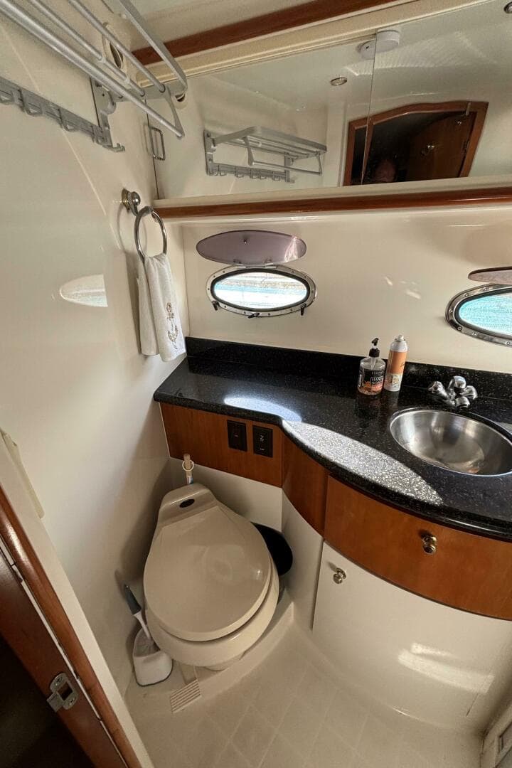 2001 Carver 396 Aft Cabin MY