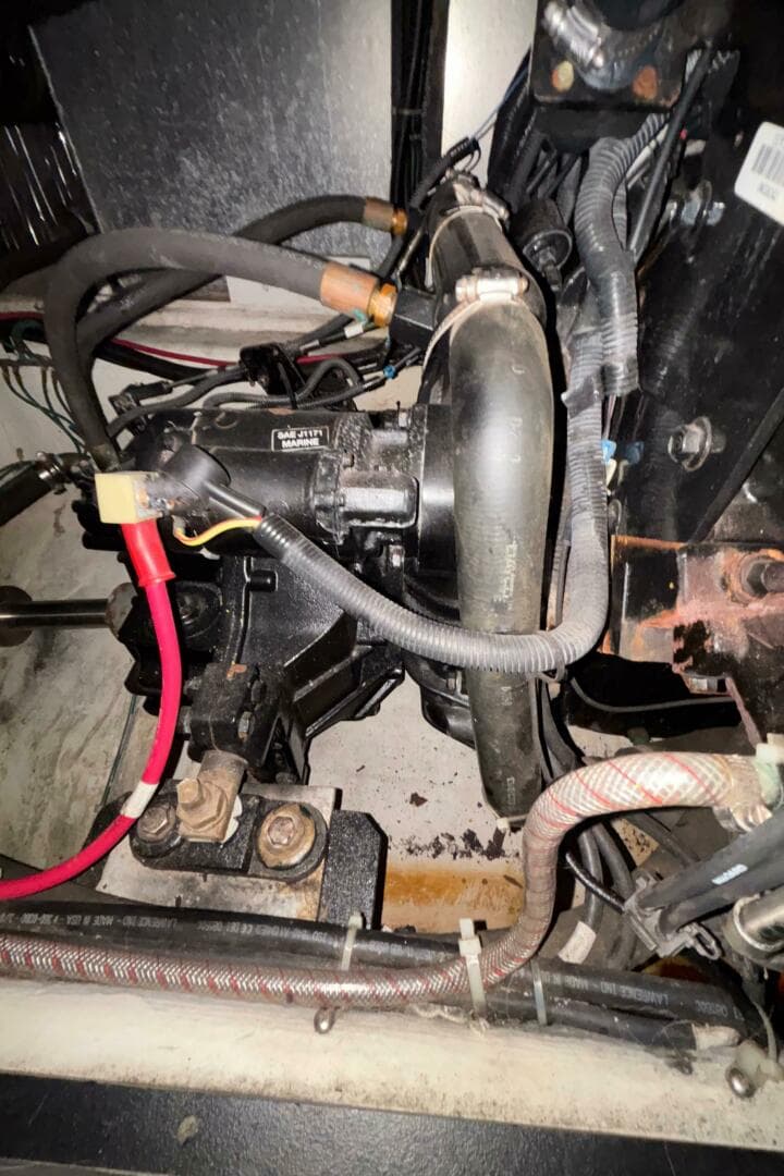 2001 Carver 396 Aft Cabin MY