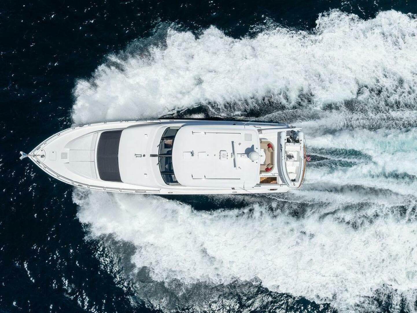 2013 Hatteras 80 Motor Yacht