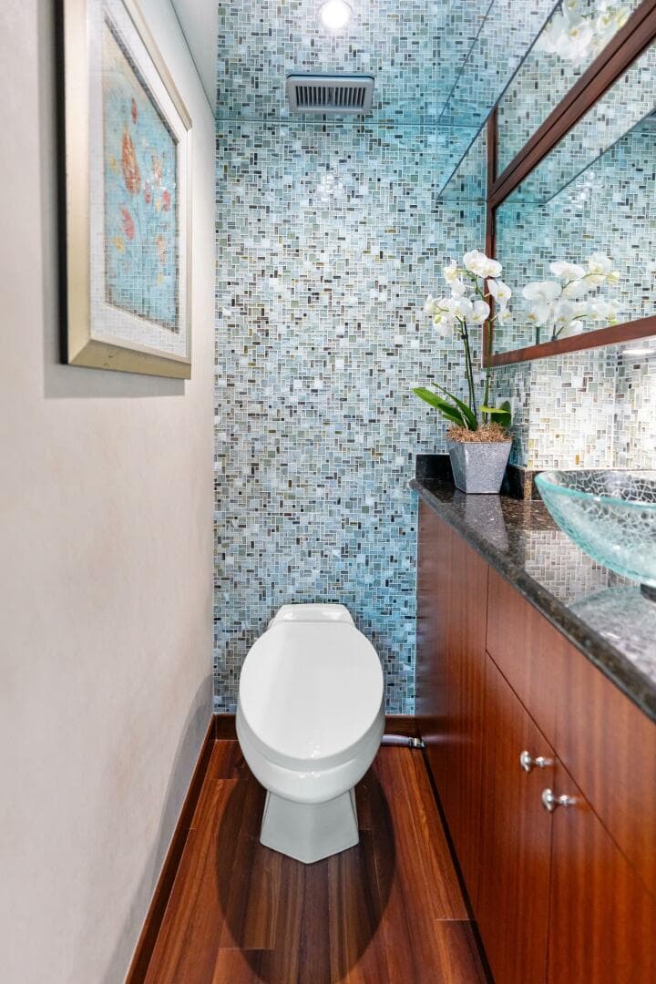 2013 Hatteras 80 Motor Yacht