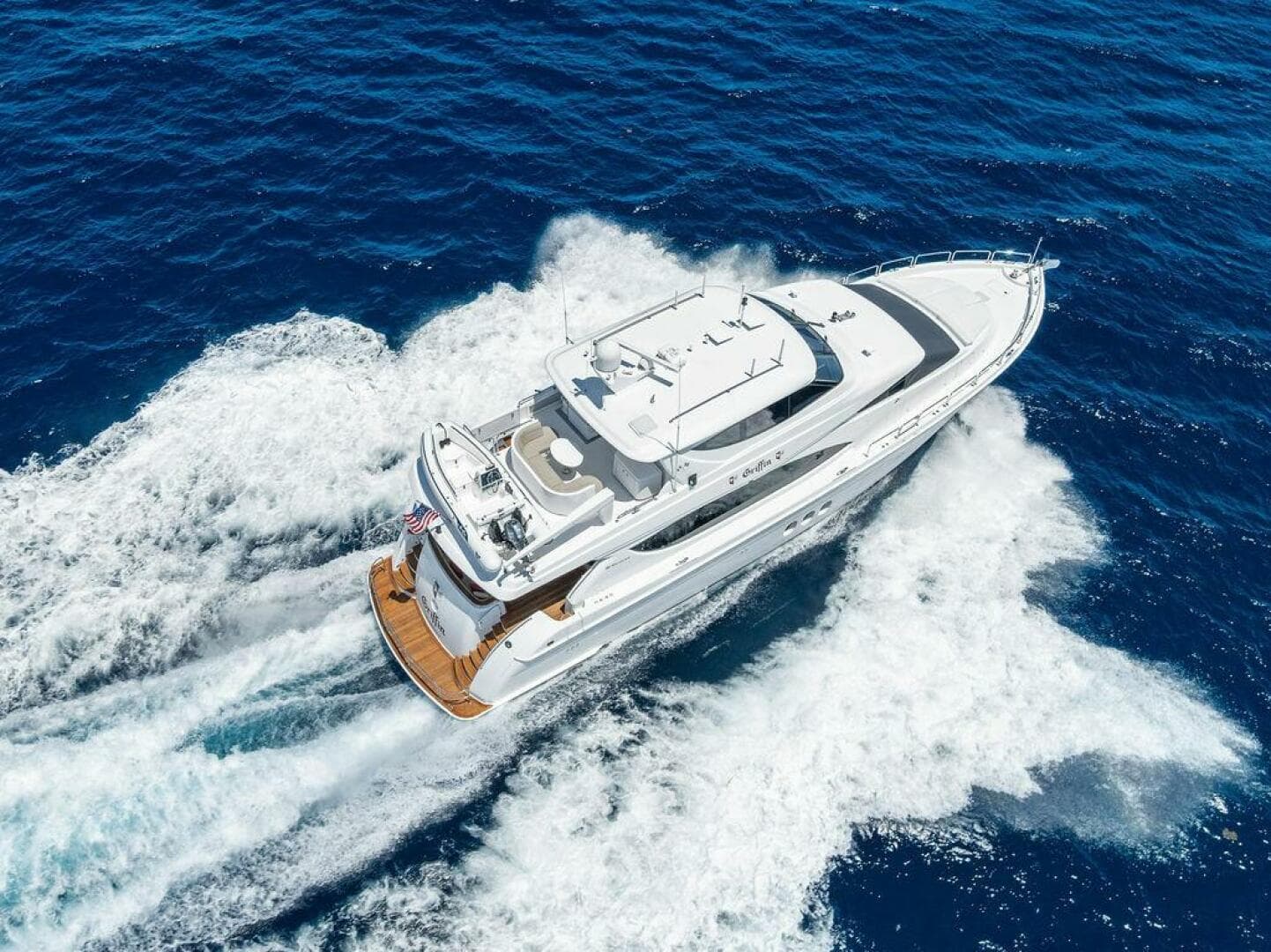 2013 Hatteras 80 Motor Yacht