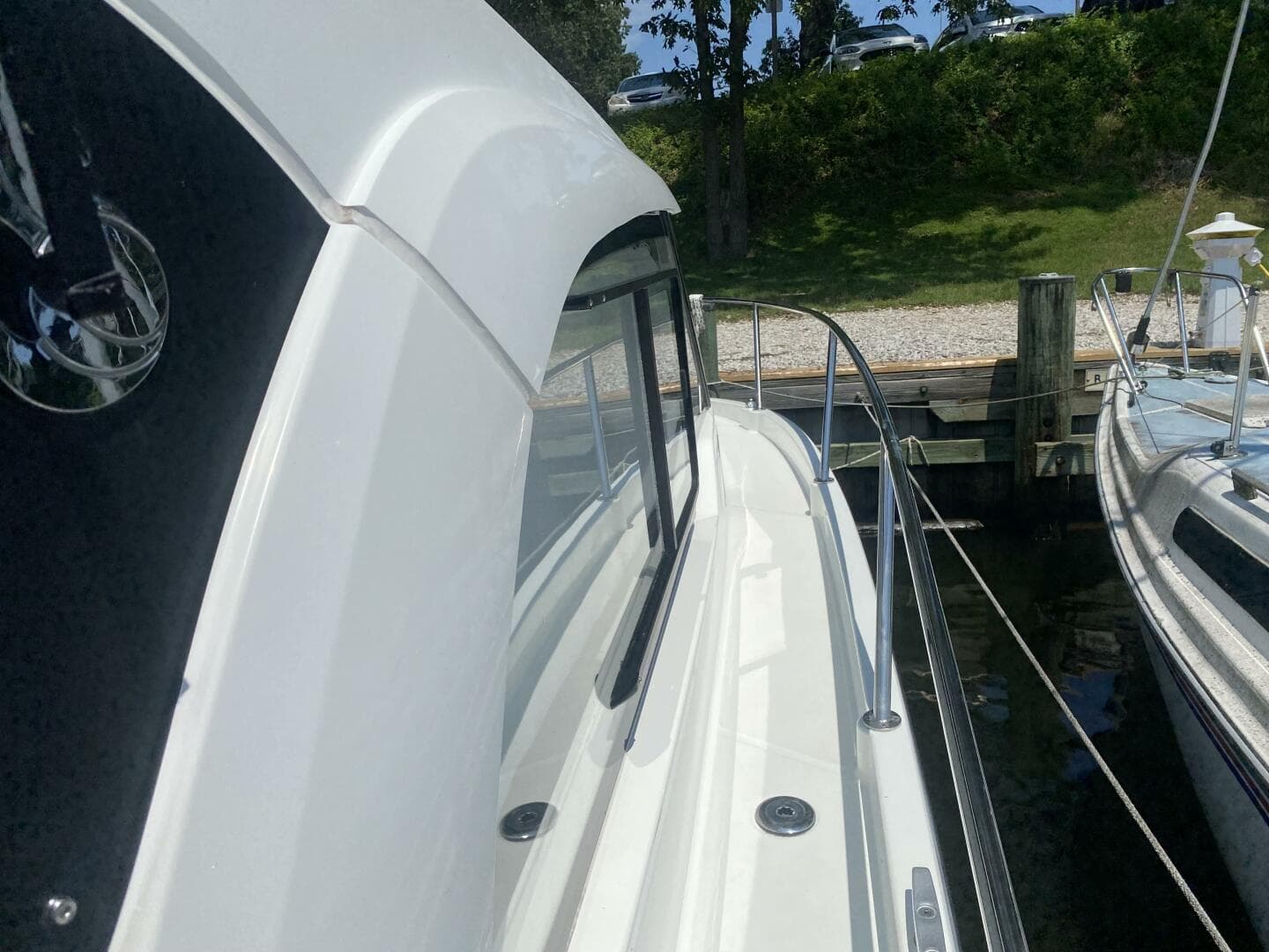 2023 Beneteau Antares 8