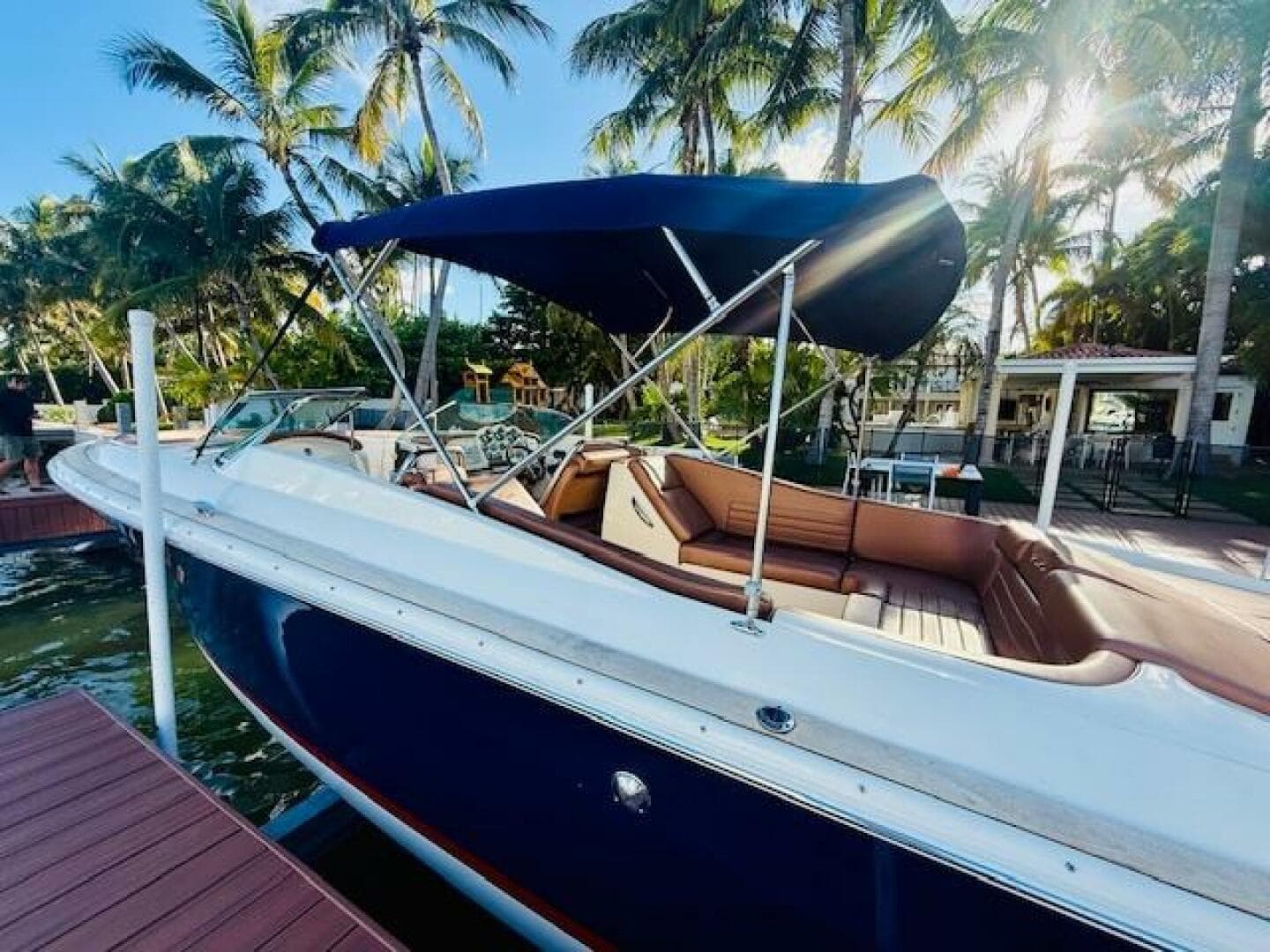 2015 Chris-Craft Launch 32