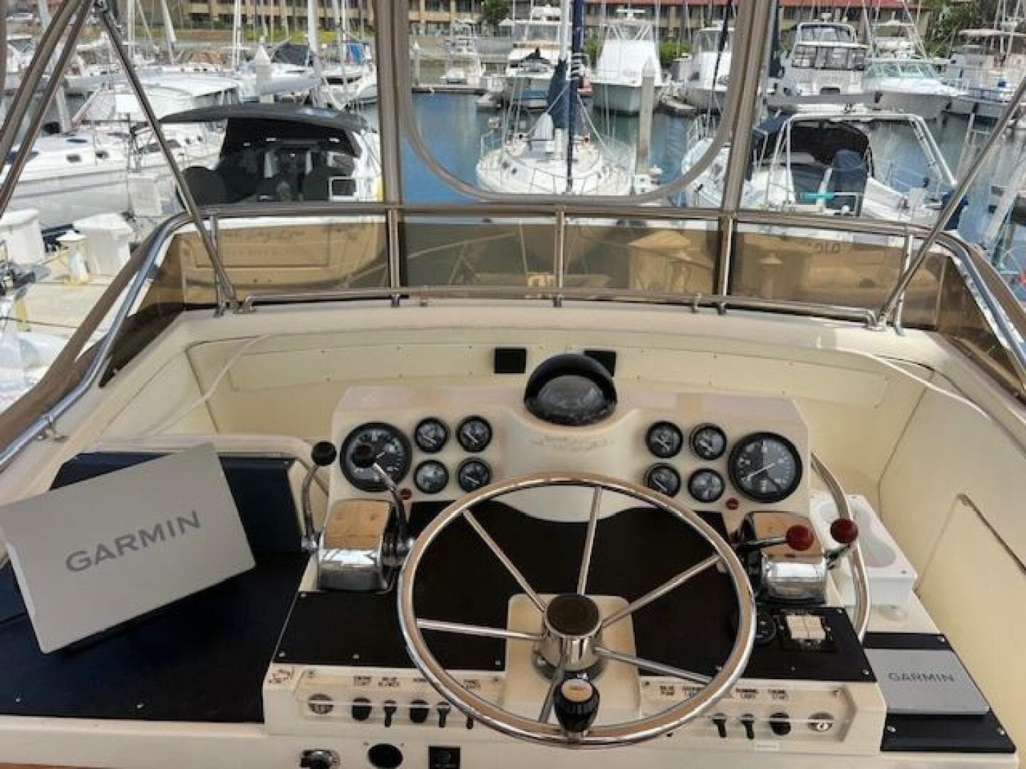 1981 Viking 35 Flybridge