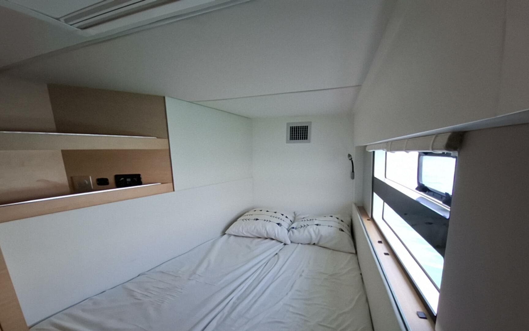 2019 Nautitech 40 Open