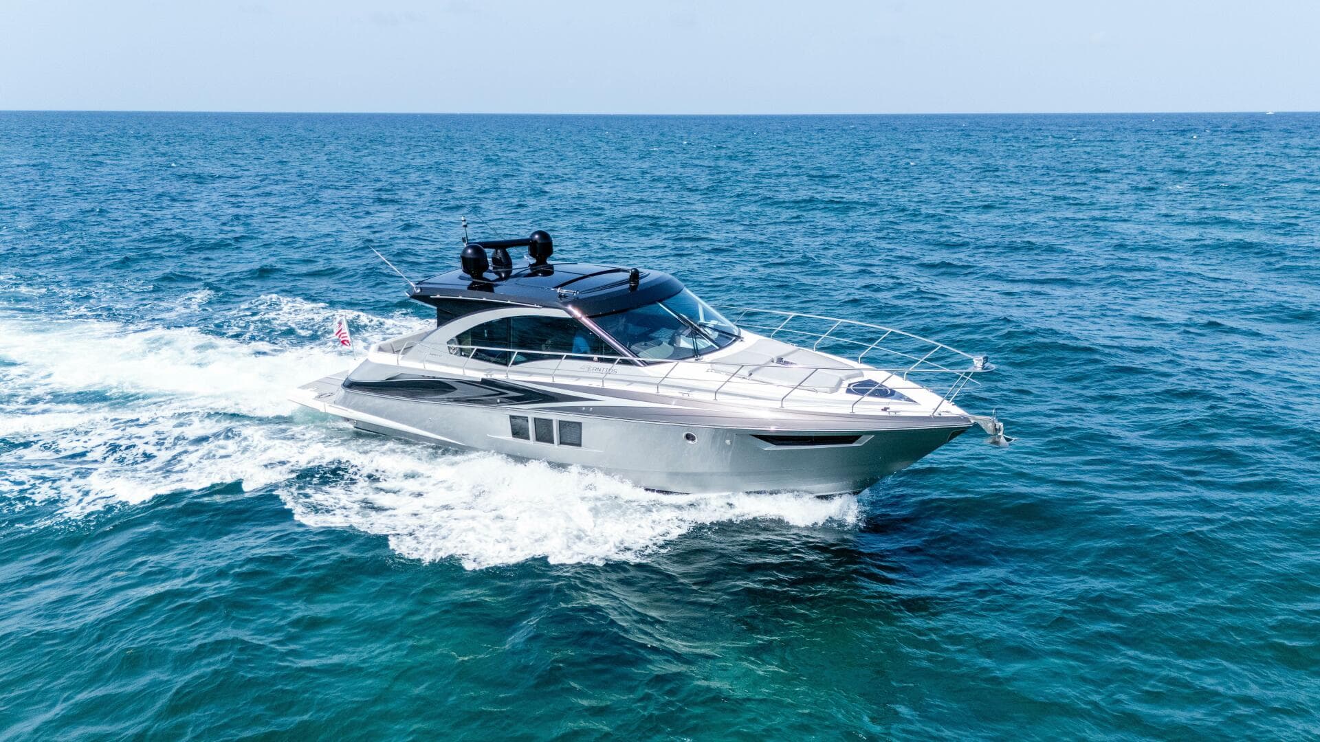 2014 Cruisers Yachts 45 Cantius