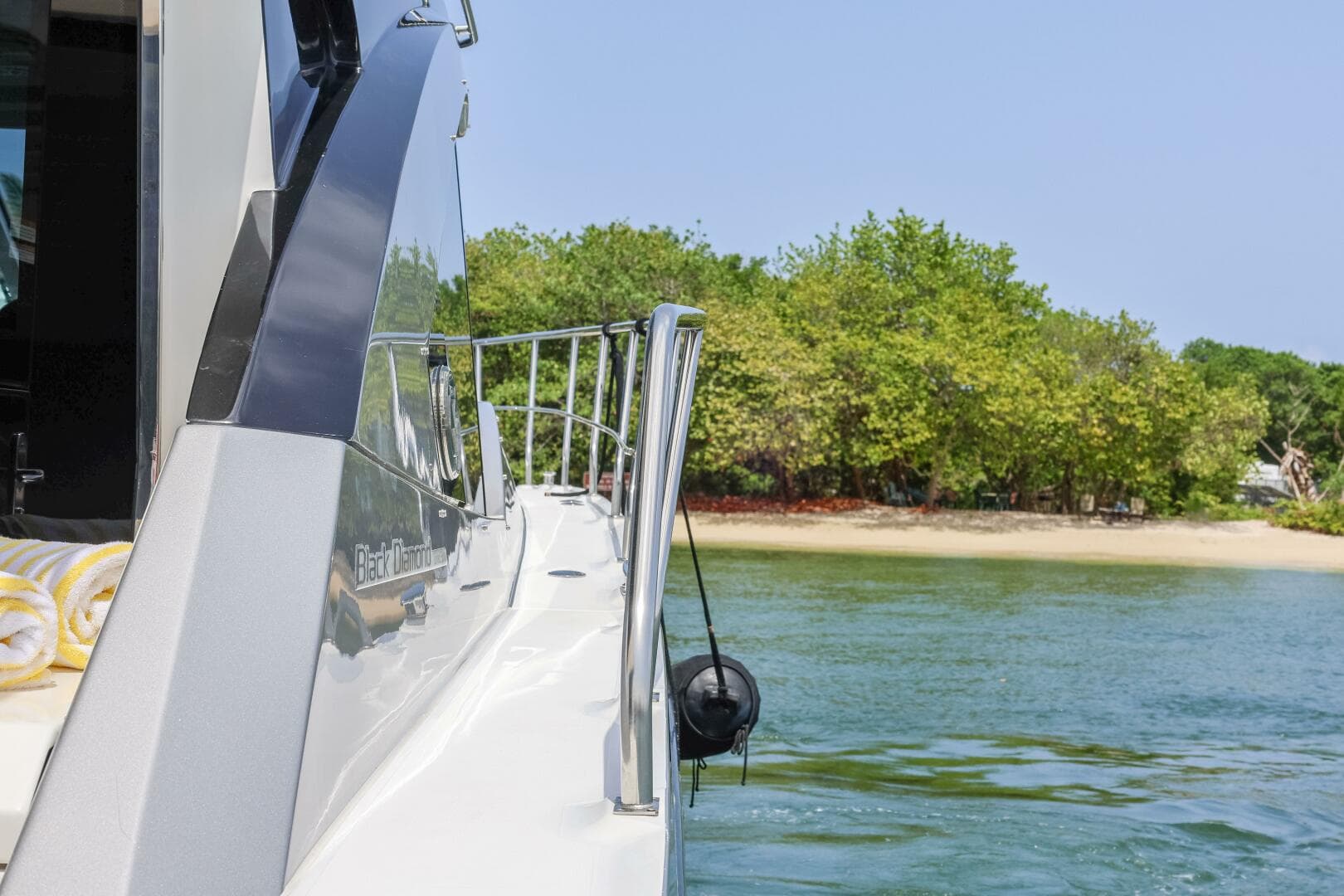 2014 Cruisers Yachts 45 Cantius