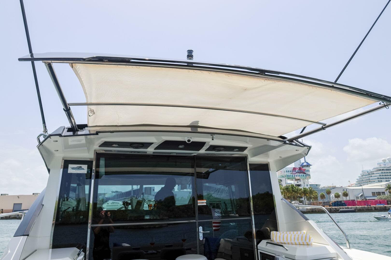 2014 Cruisers Yachts 45 Cantius