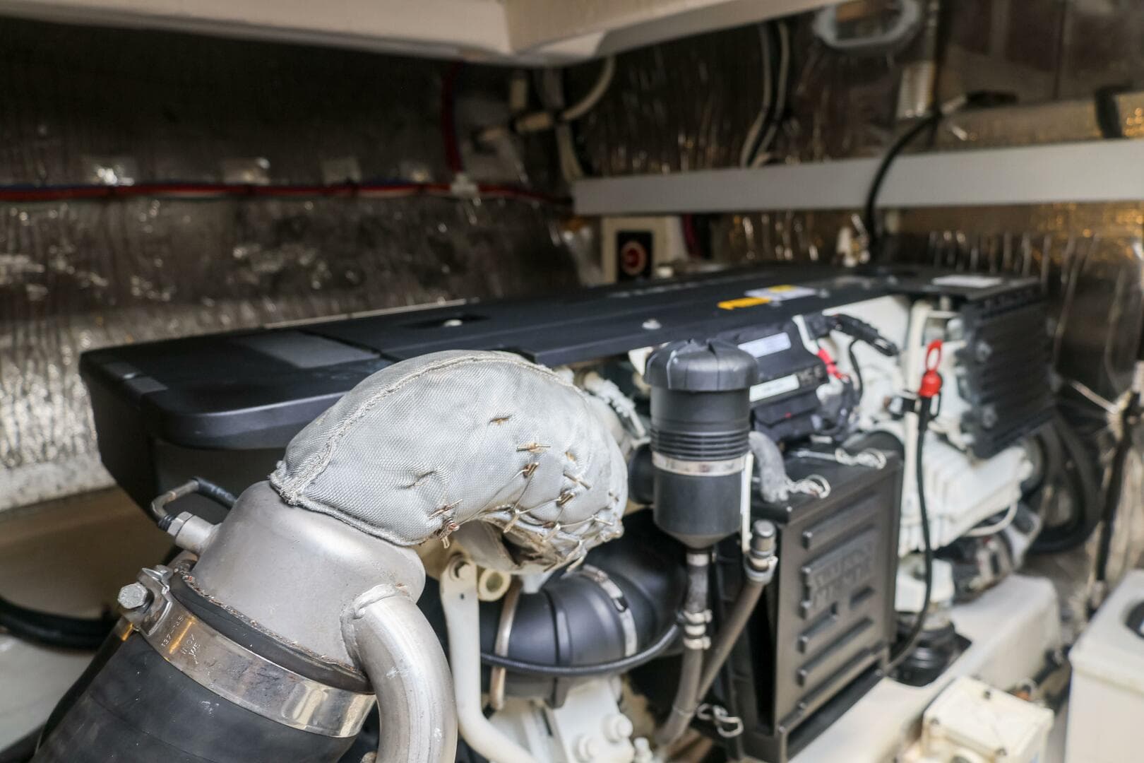 2014 Cruisers Yachts 45 Cantius