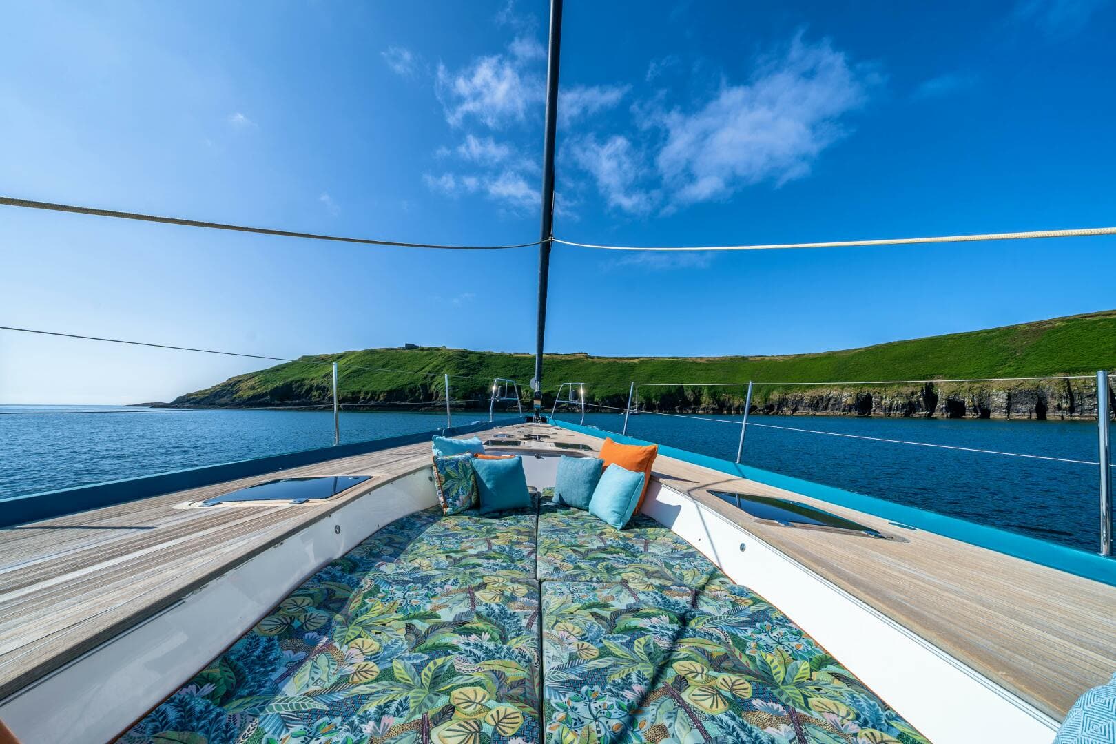 2013 Oyster Yachts Oyster 885