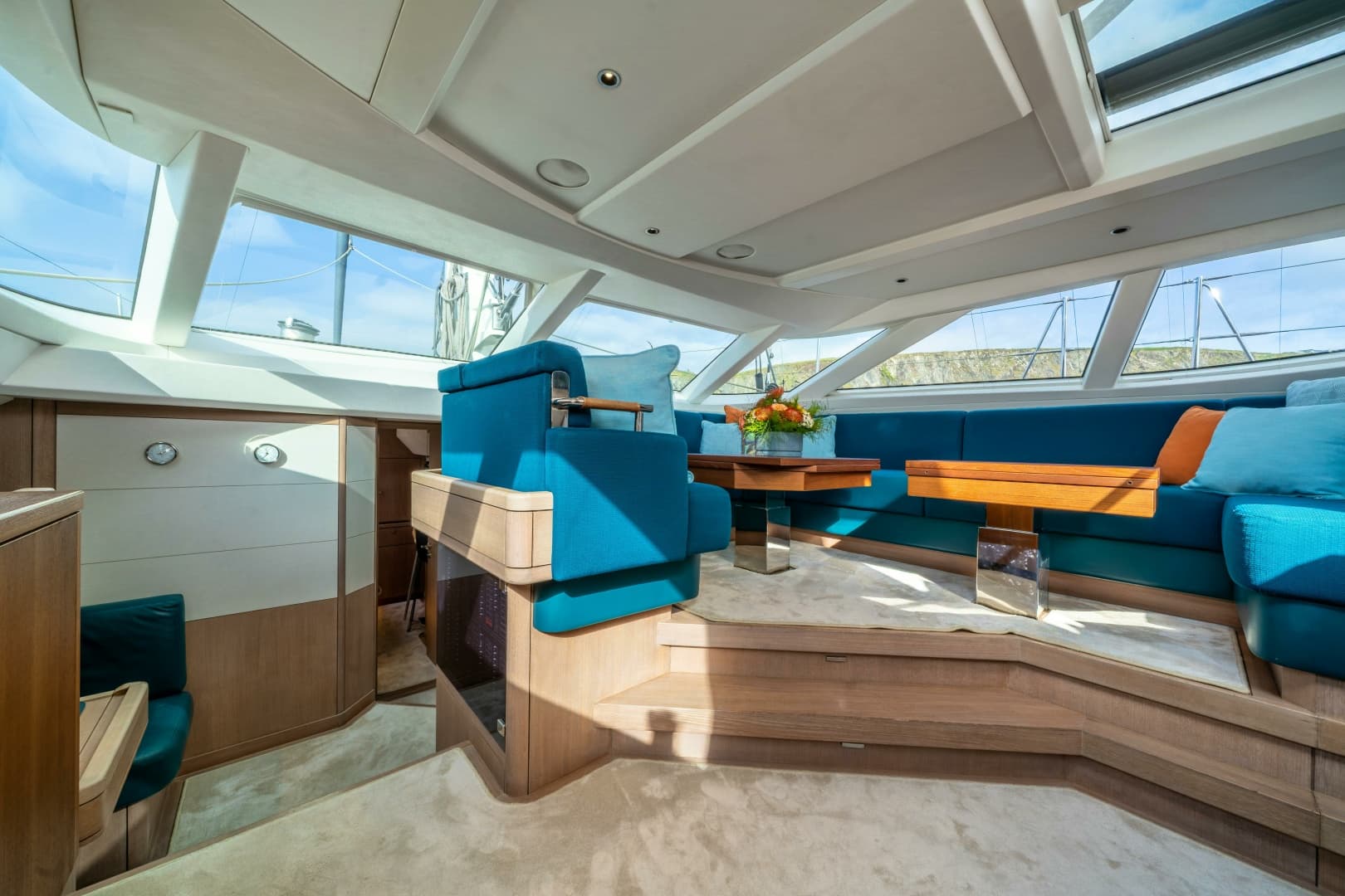 2013 Oyster Yachts Oyster 885