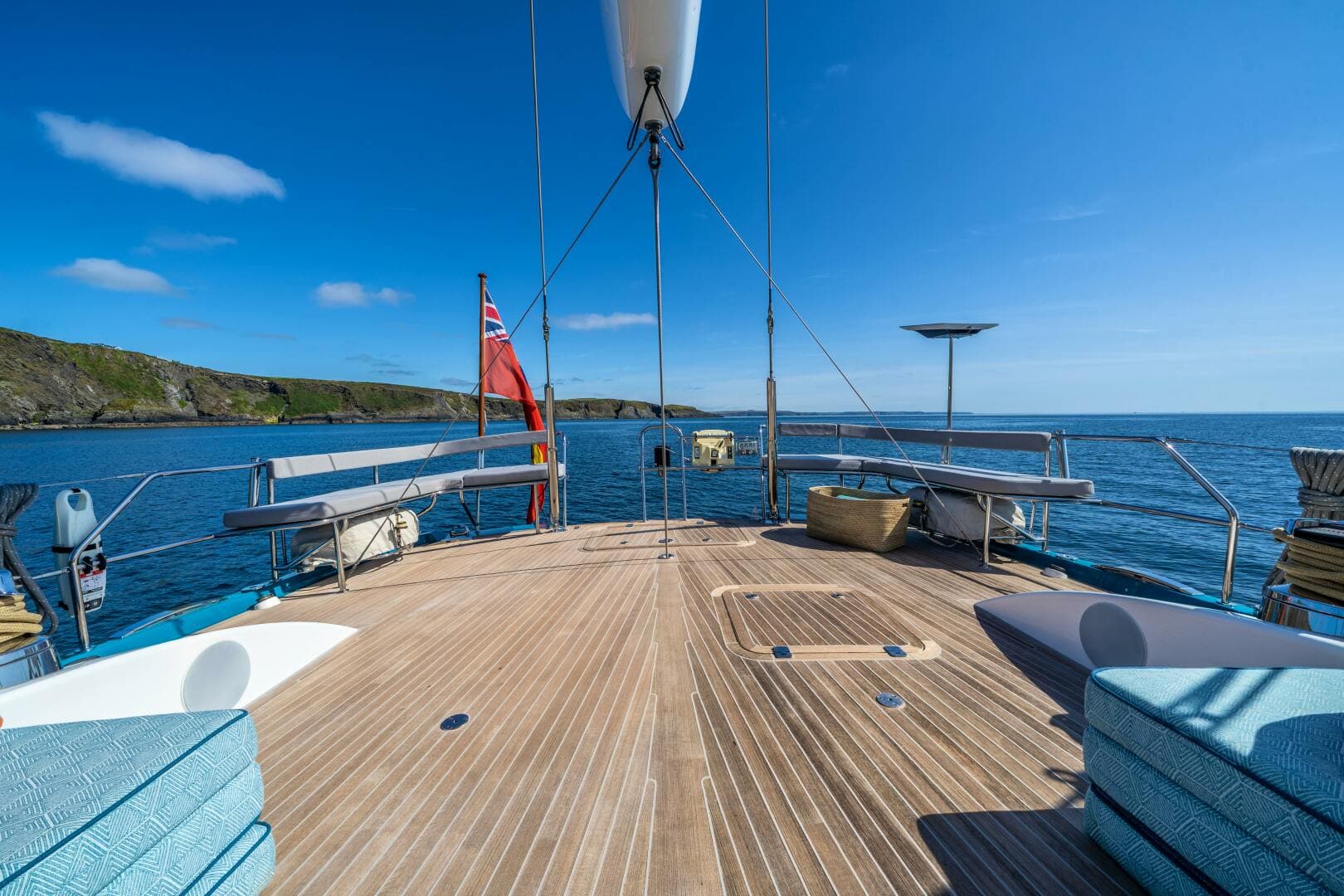 2013 Oyster Yachts Oyster 885