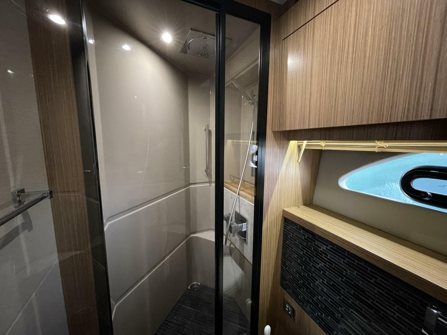 2017 Sea Ray L59 Fly