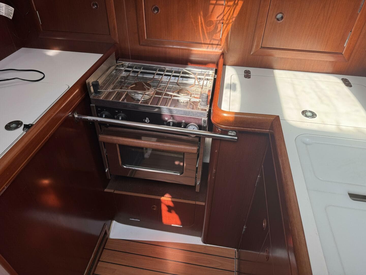 2005 Beneteau Oceanis 331