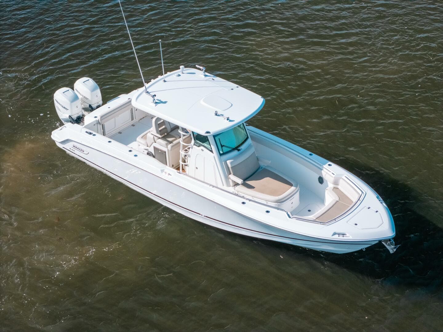 2019 Boston Whaler 330 Outrage