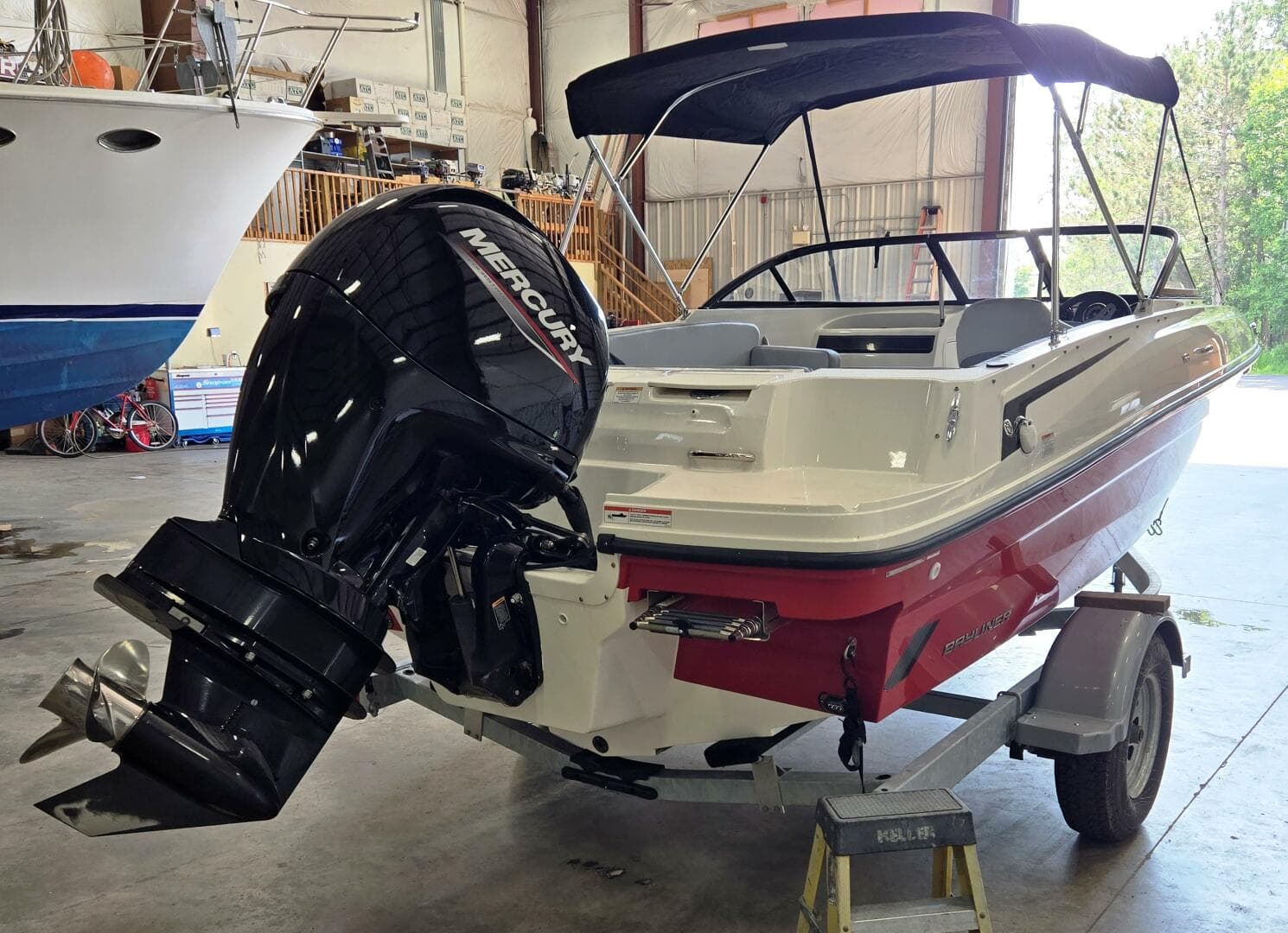 2023 Bayliner 