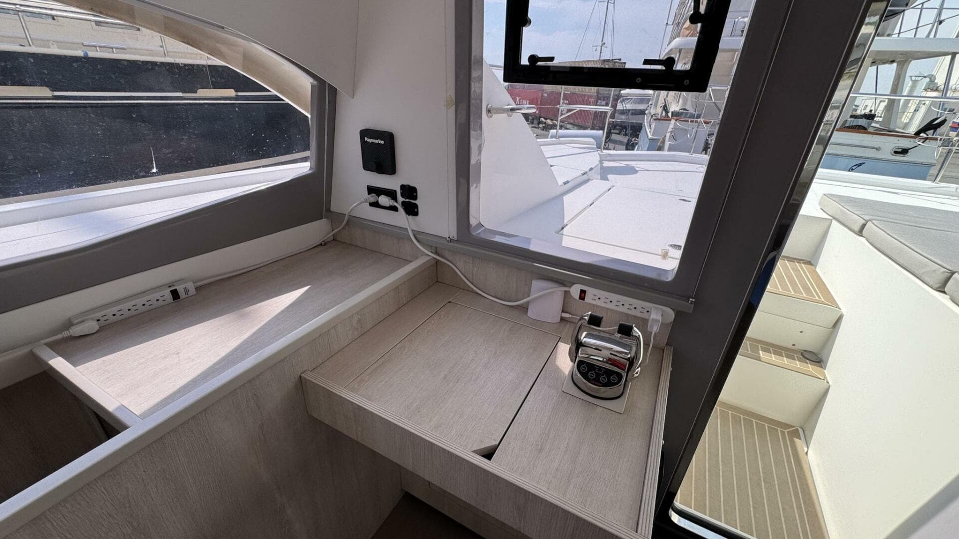 2018 Leopard Power Cat Forward Operating System