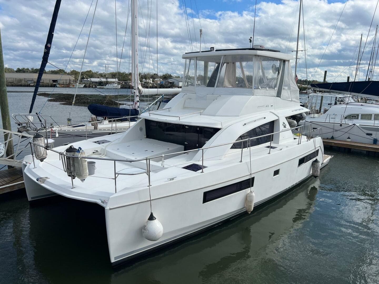 2018 Leopard 43 Powercat