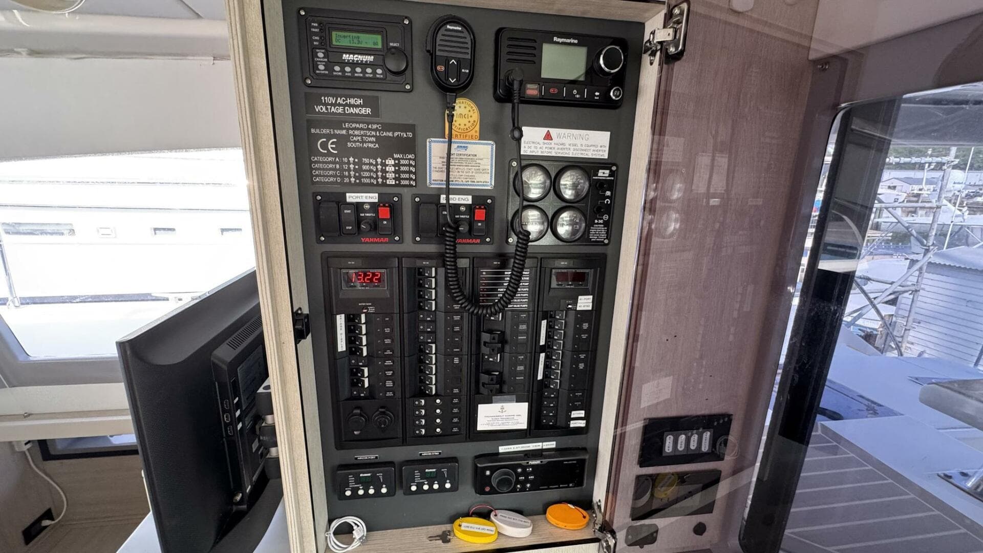 2018 Leopard Power Cat Control Panel