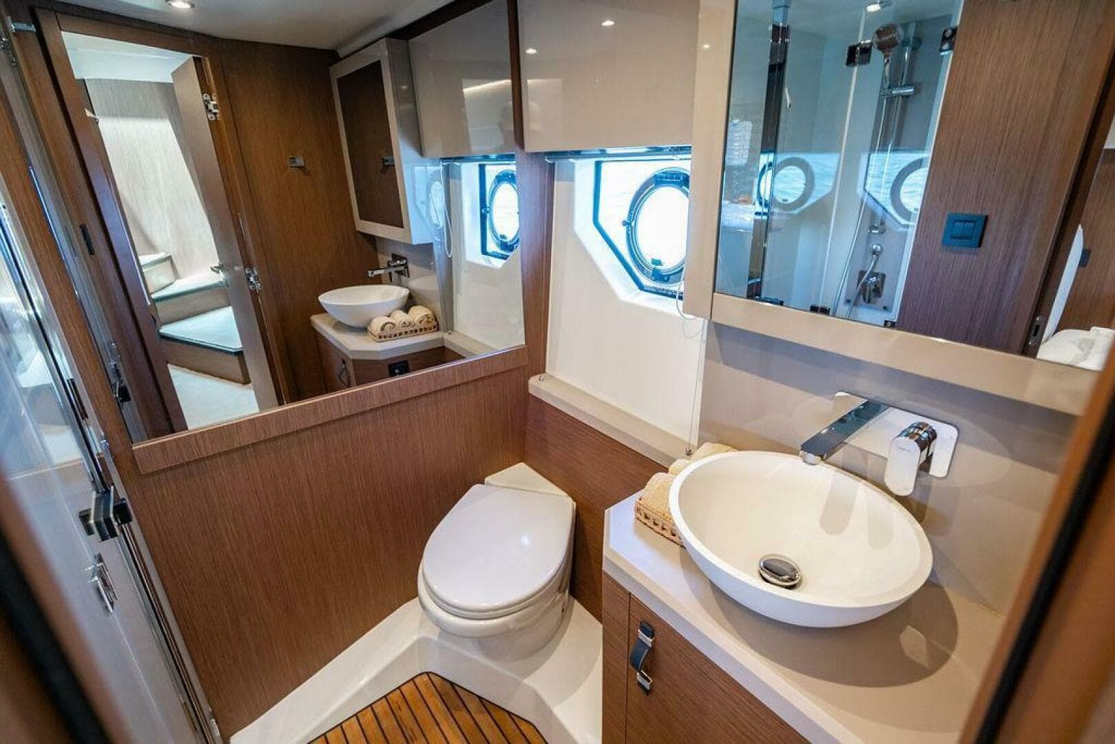 2022 Beneteau Monte Carlo 52