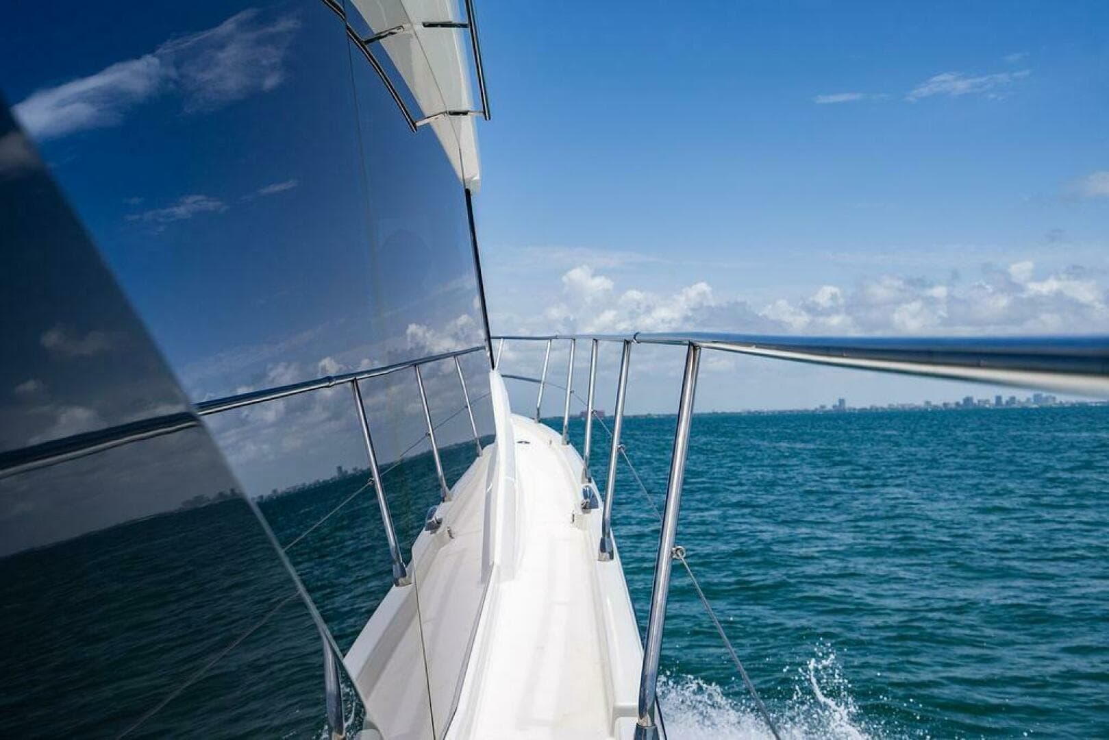 2022 Beneteau Monte Carlo 52