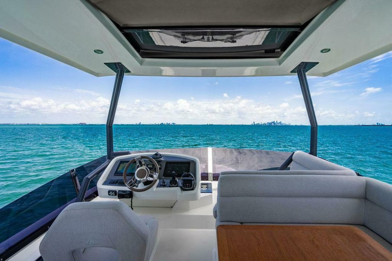 2022 Beneteau Monte Carlo 52
