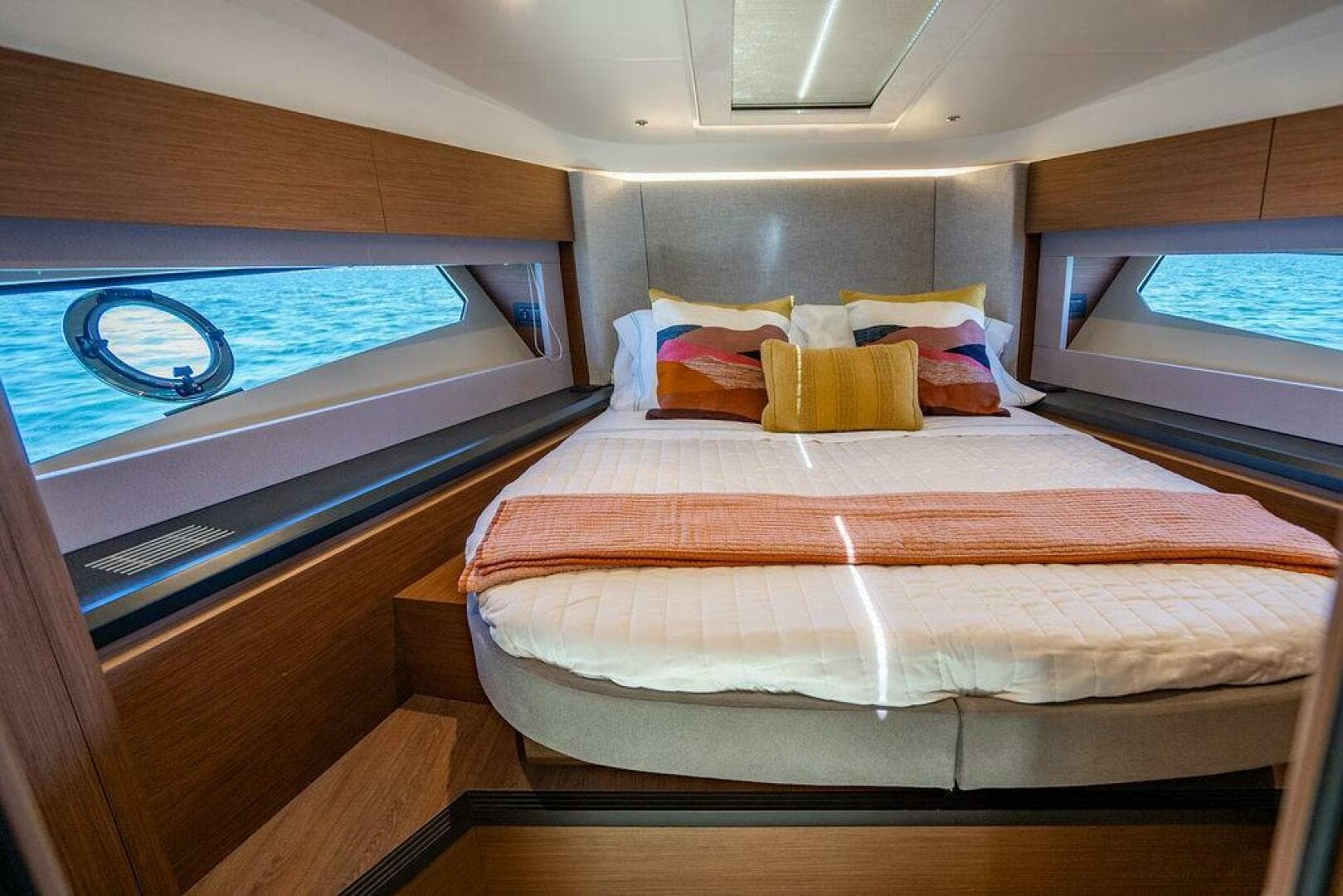 2022 Beneteau Monte Carlo 52