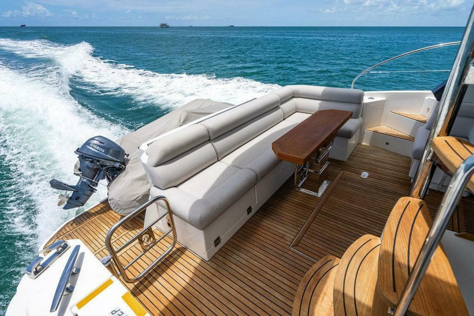 2022 Beneteau Monte Carlo 52