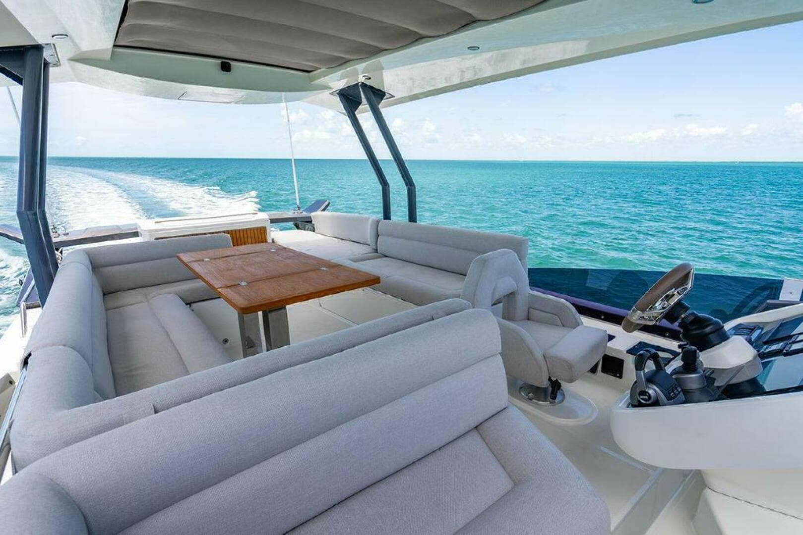 2022 Beneteau Monte Carlo 52