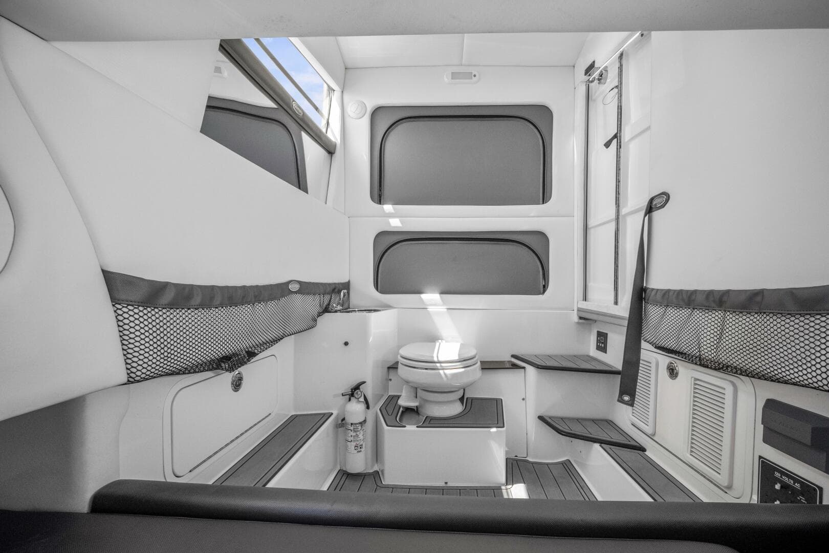 2021 Nor-Tech 390 Sport