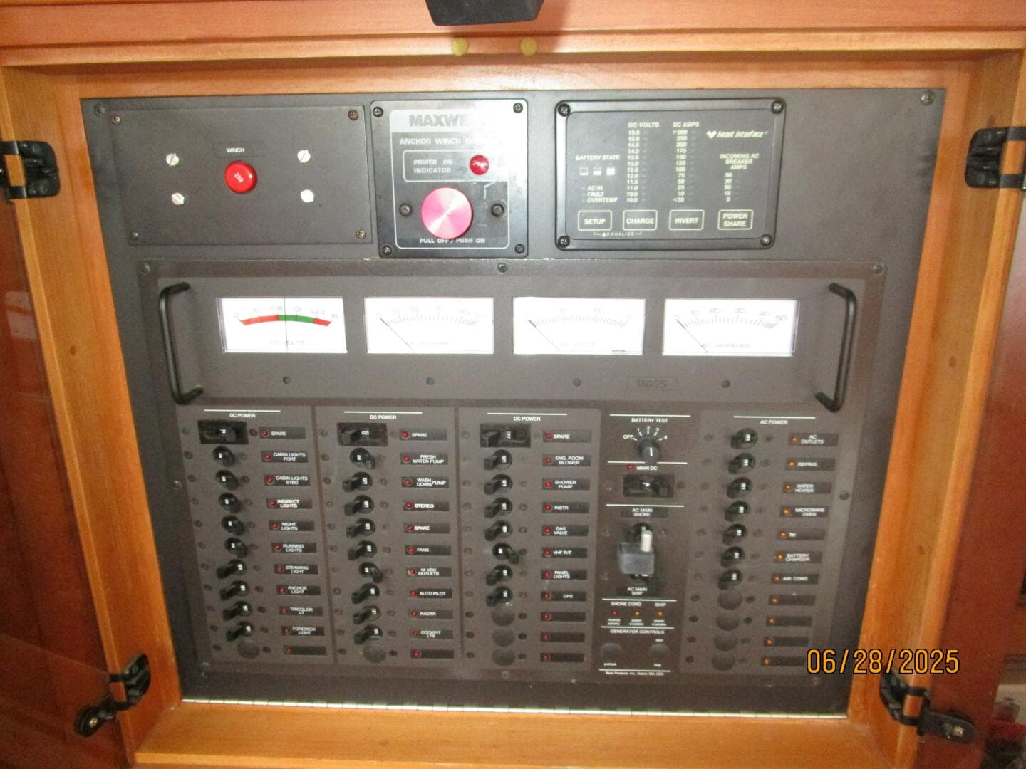 40' Freedom electrical panel
