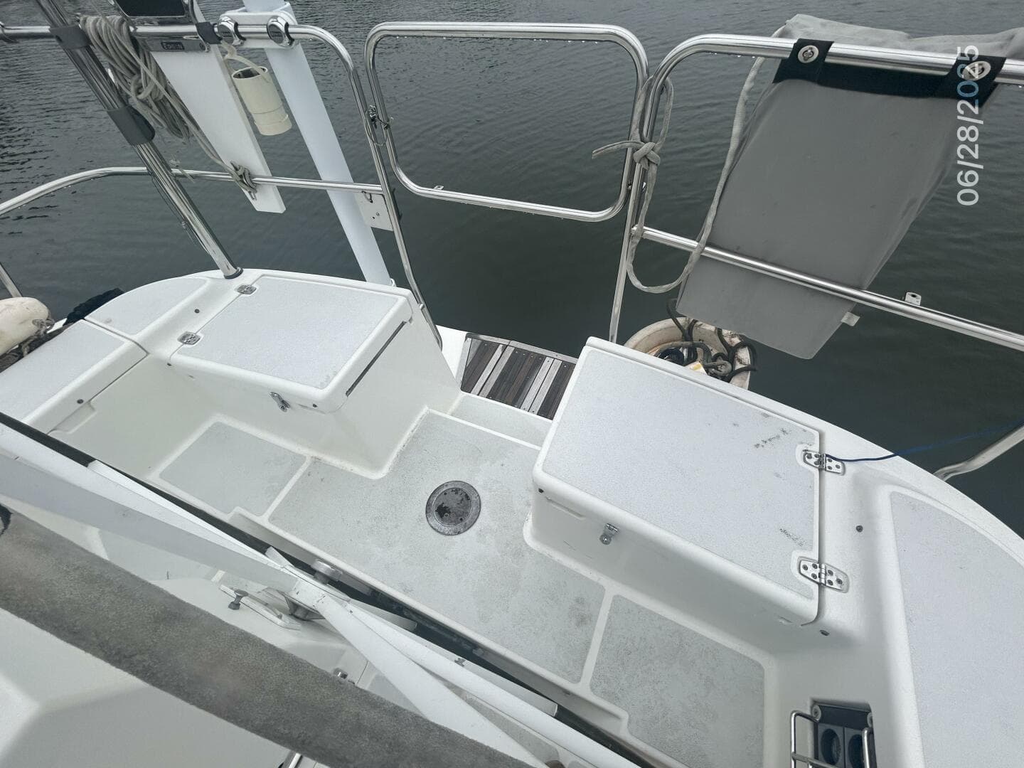 40' Freedom cockpit transom pass-thru