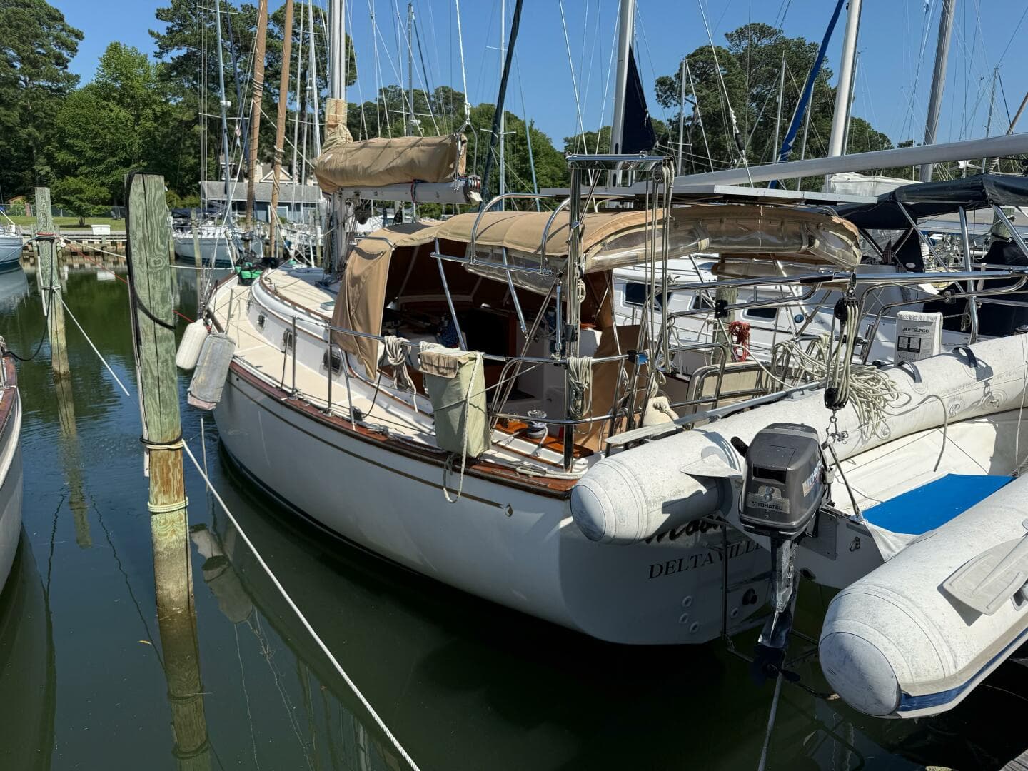 1987 Island Packet 38