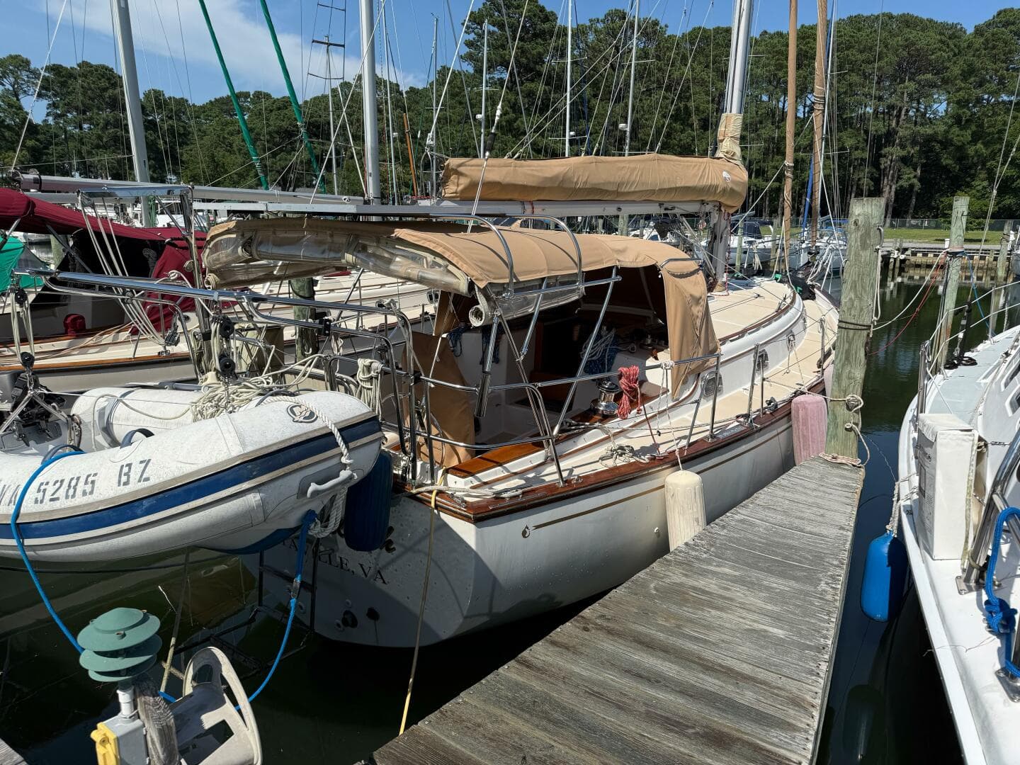 1987 Island Packet 38