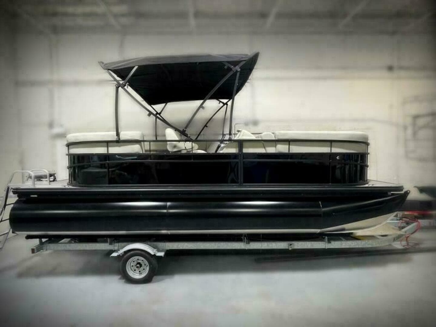 2024 Vision WX Tritoon