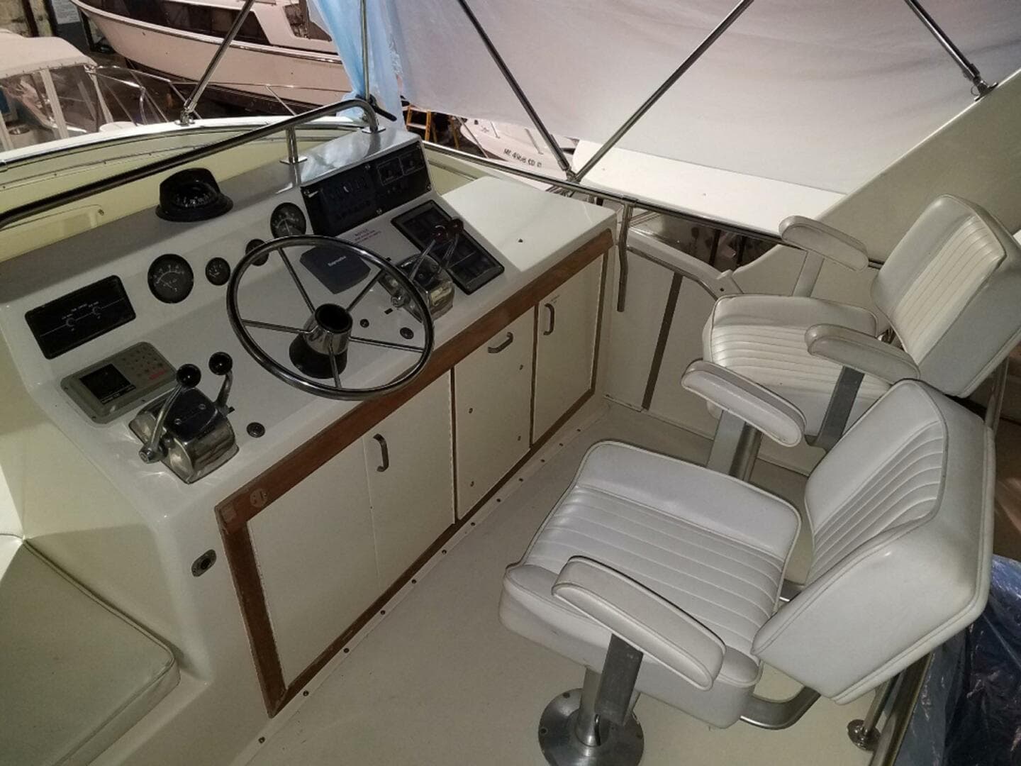 1979 Chris-Craft 360 Commander Sport Fish