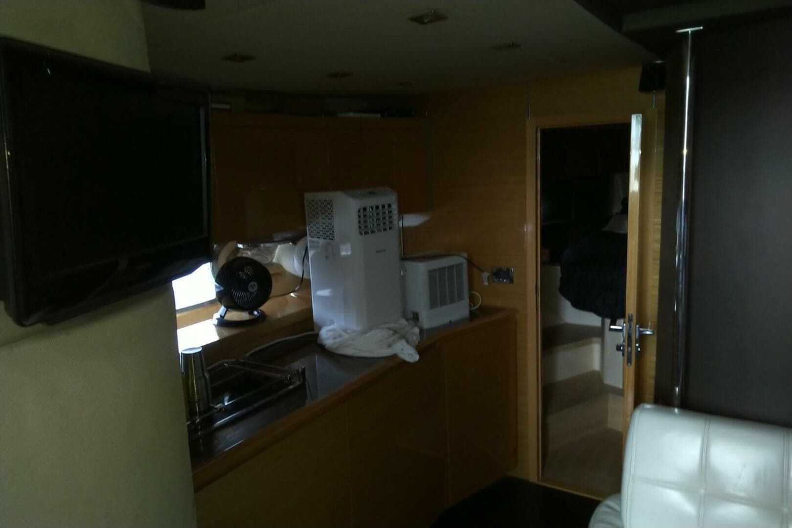 2010 Azimut Atlantis 54