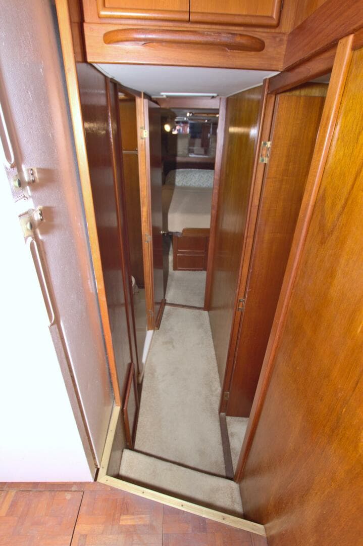 1990 Post 44 Sport Fisherman