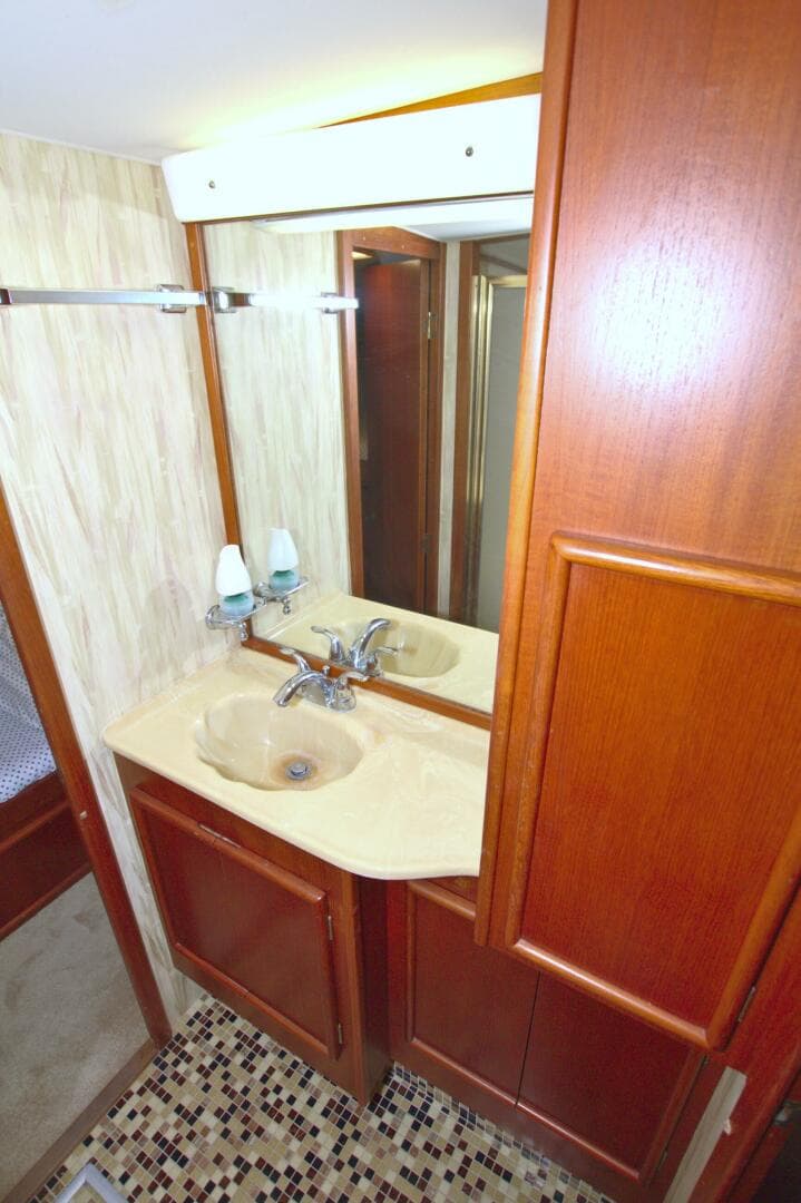 1990 Post 44 Sport Fisherman