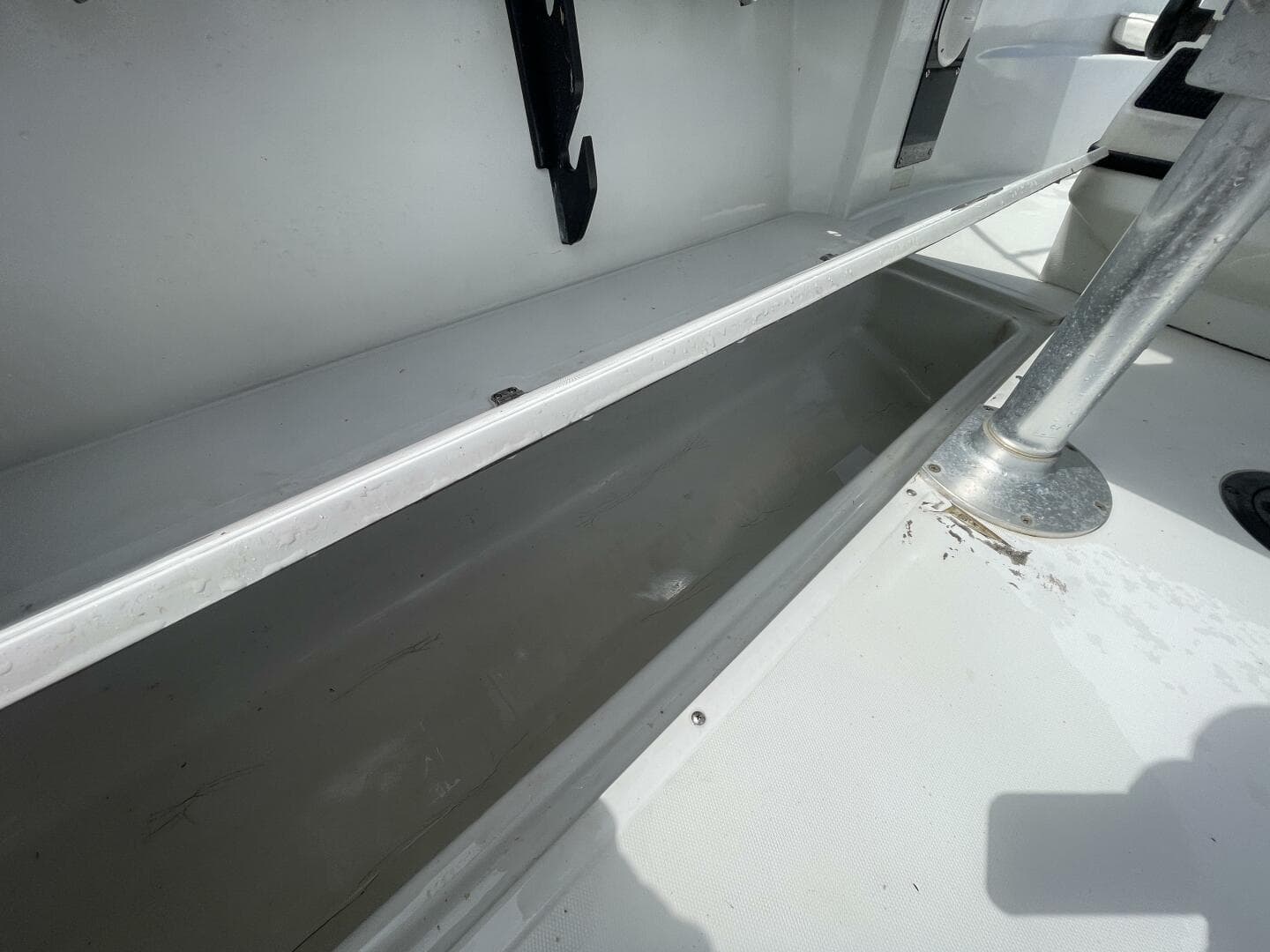 1993 Boston Whaler 21 Outrage