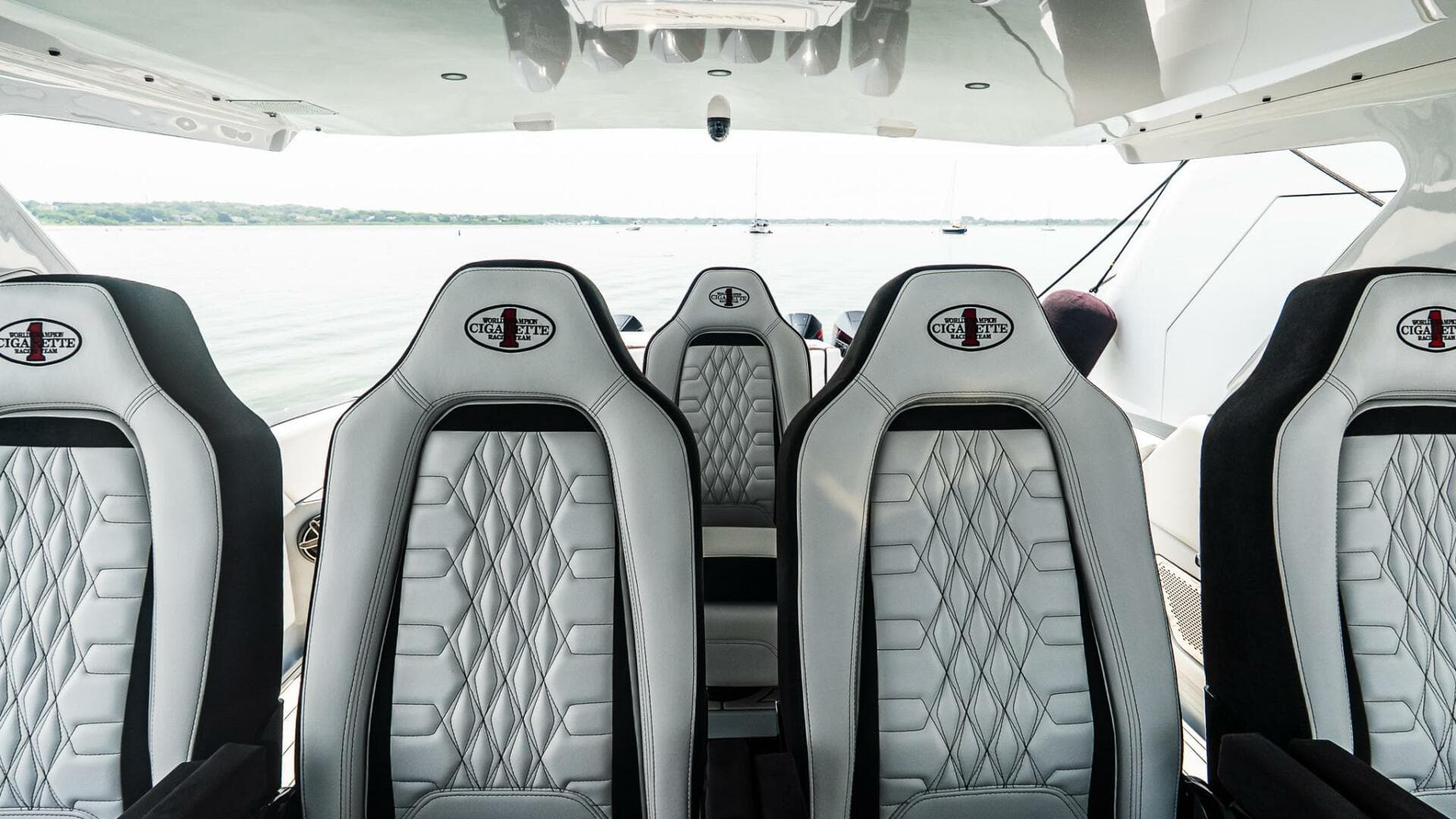 2025 Cigarette 52 THUNDER