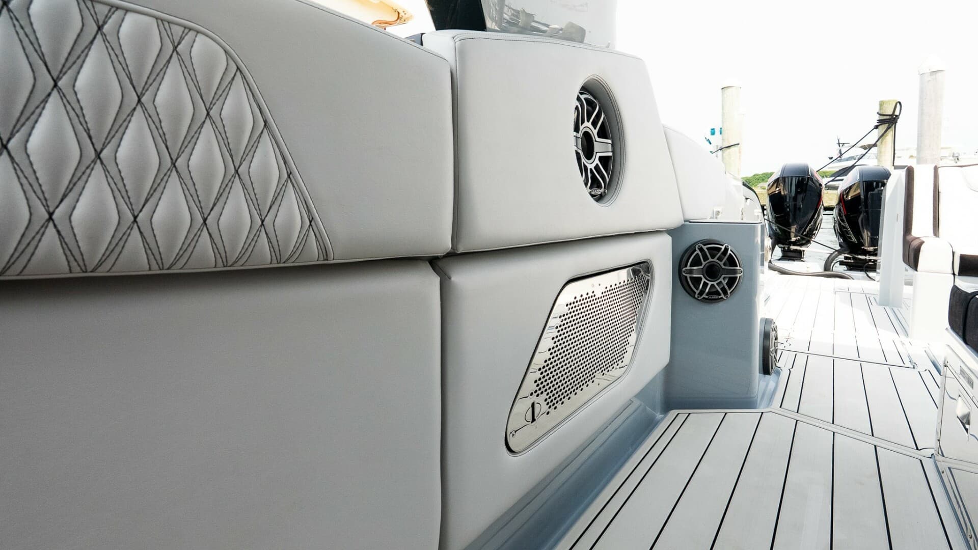 2025 Cigarette 52 THUNDER