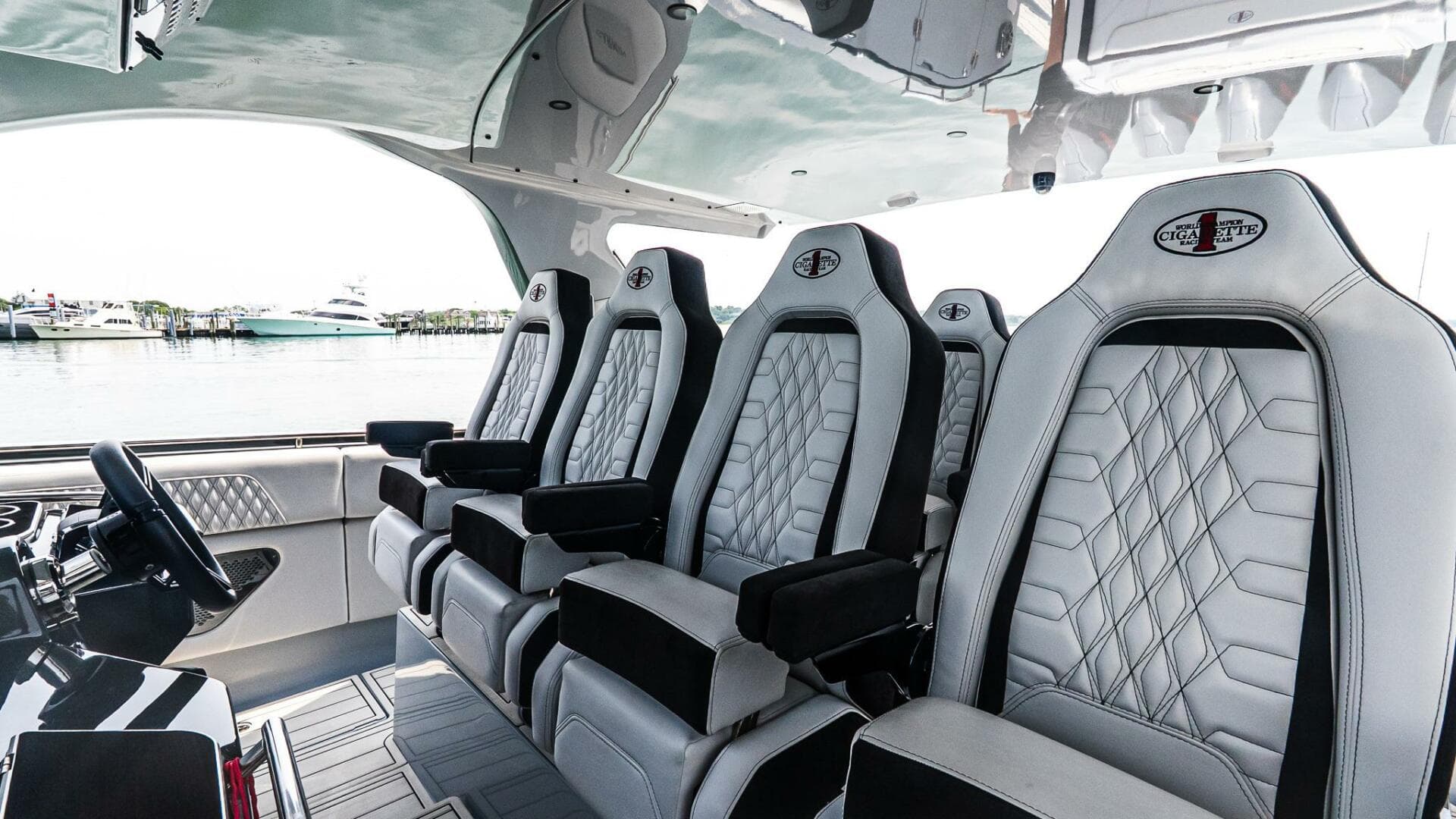 2025 Cigarette 52 THUNDER