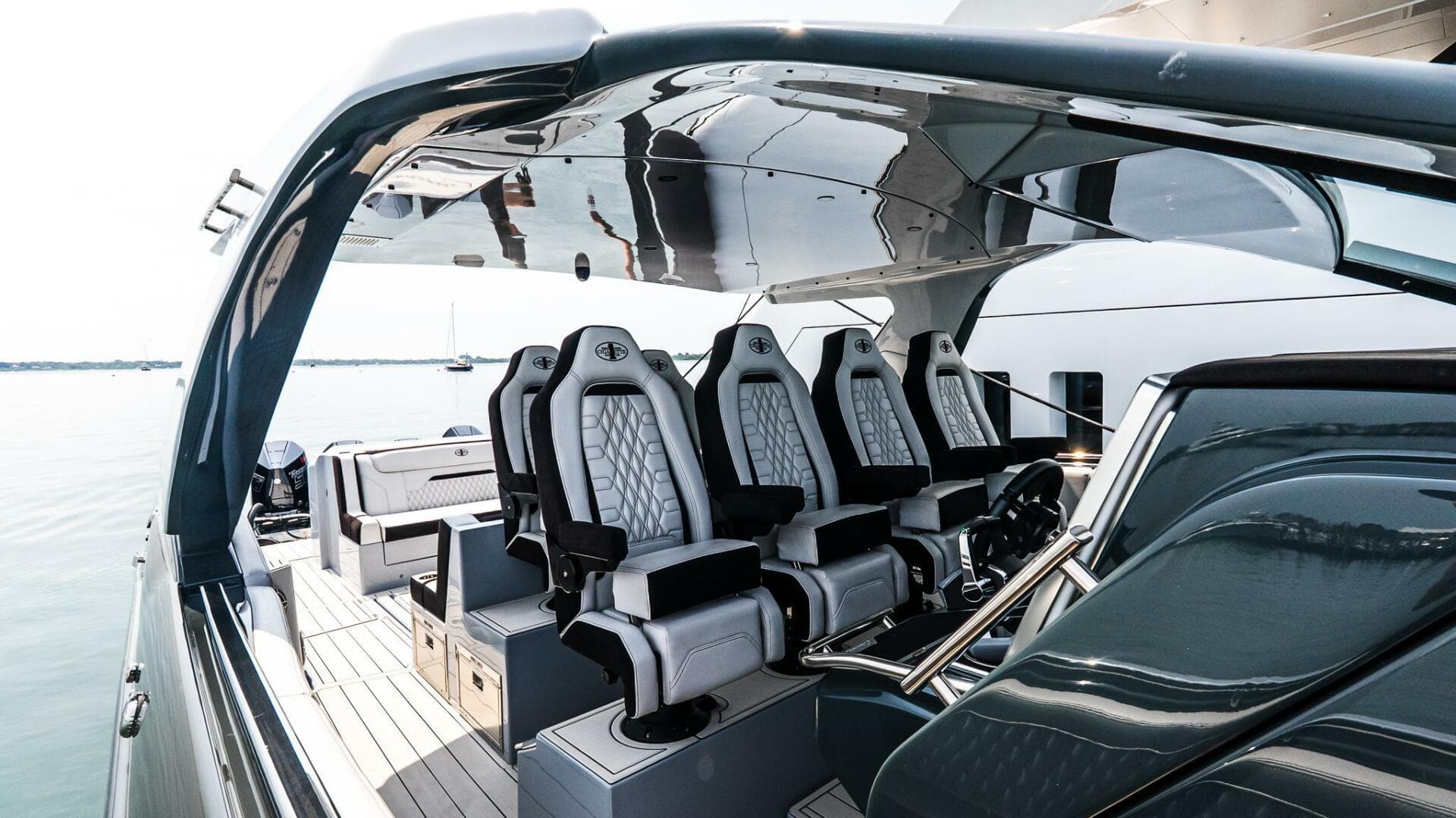 2025 Cigarette 52 THUNDER