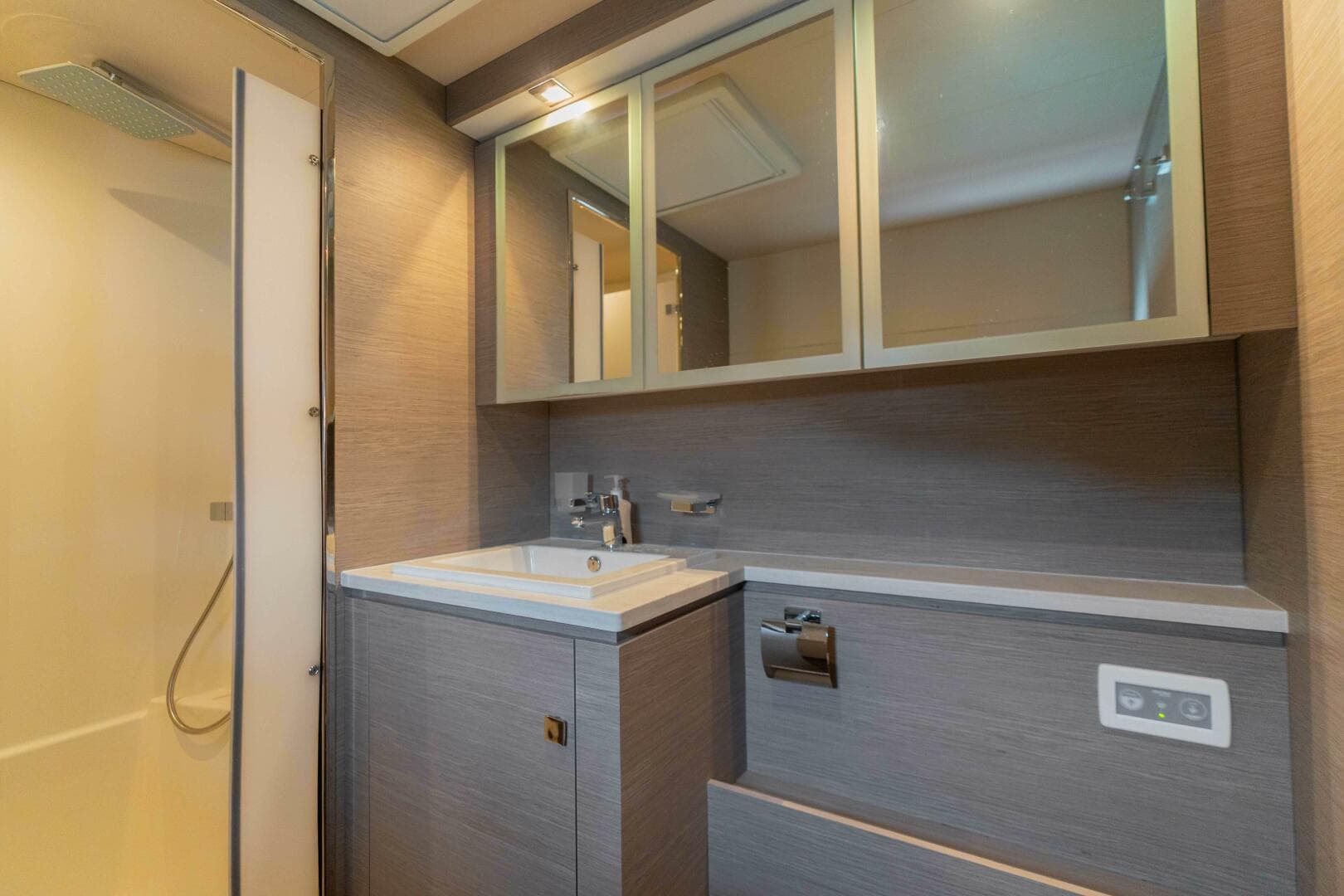 2024 Fountaine Pajot MY6