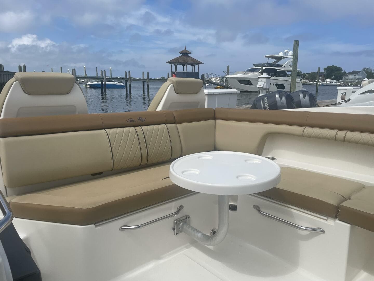 2015 Sea Ray SDX 290