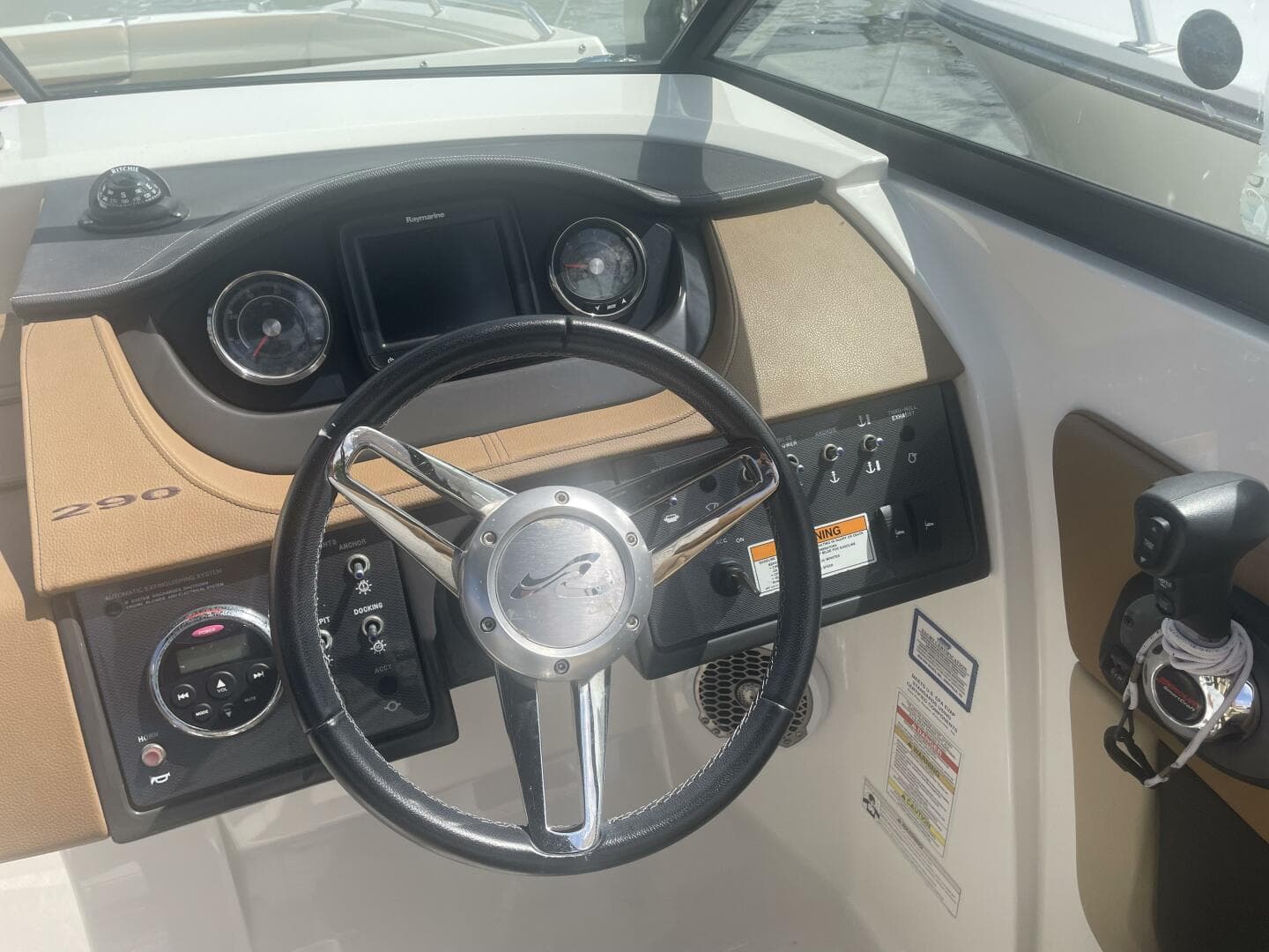 2015 Sea Ray SDX 290